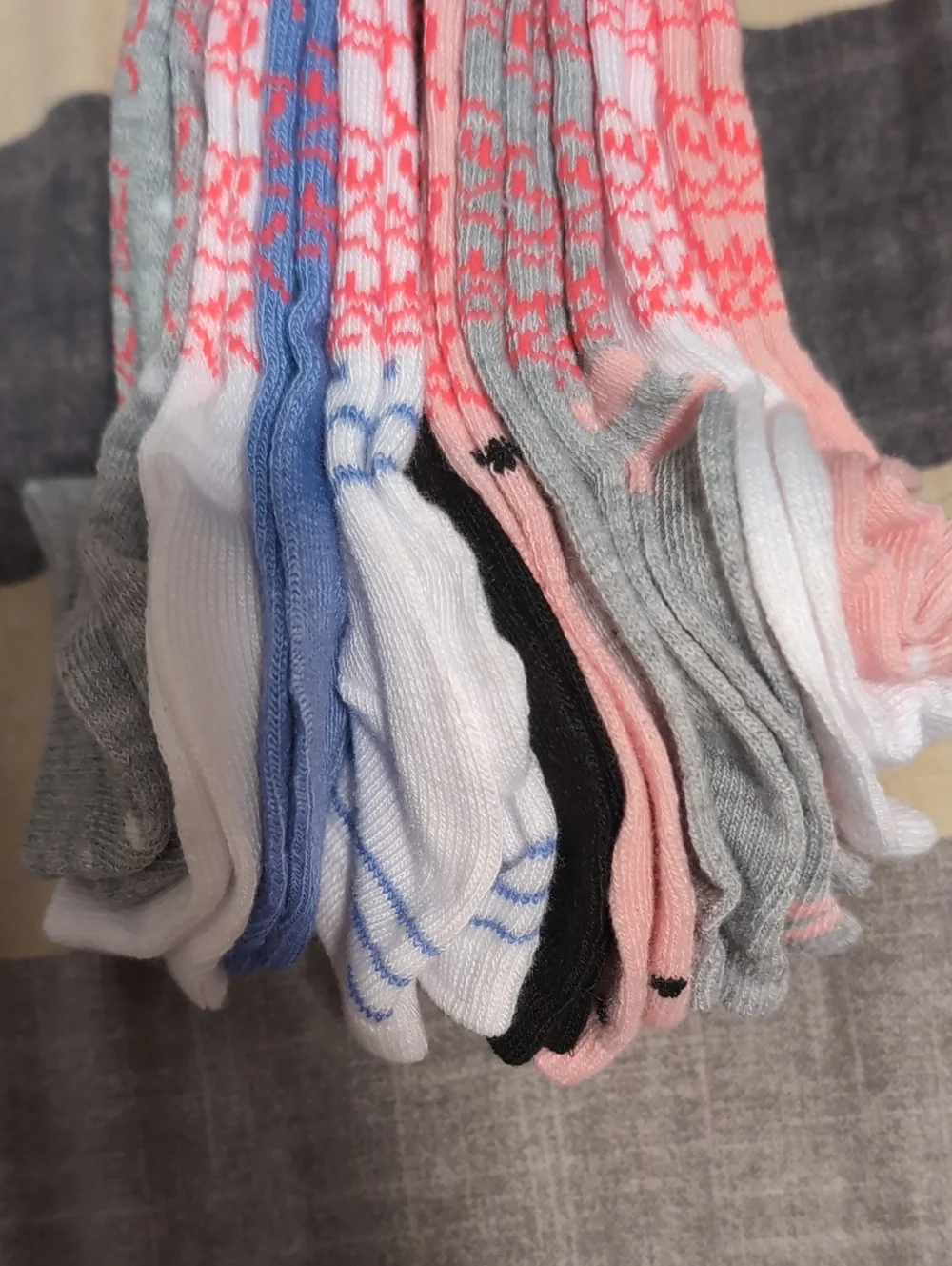 Betsey Johnson Women's Low Cut  Polka Dot No-Show Socks - 10 Pack New